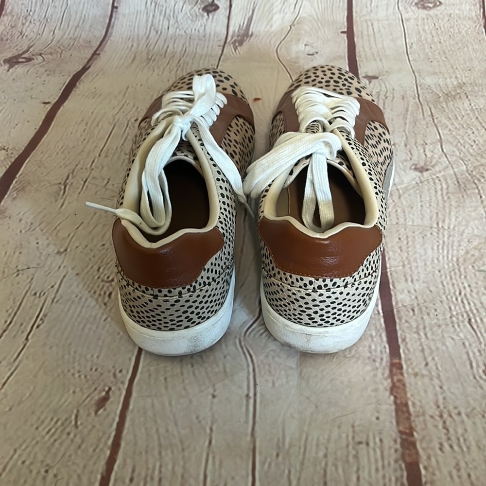 TORRID | Faux Leather Sneaker (WW) | Size 11W - Picture 4 of 9